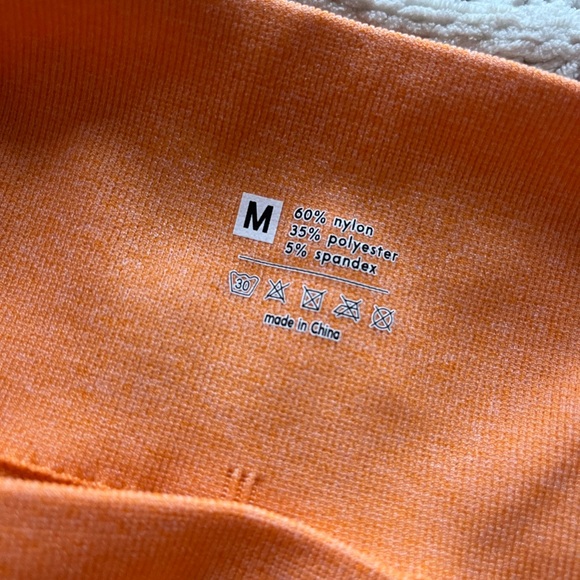 OOQ shorts /spandex - Picture 2 of 3